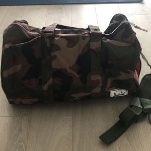 Herschel duffle bag